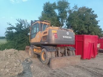 Kolový nakladač Volvo EW 140D