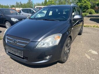 Kia cee'd Ceed Kombi 1.4i benzín