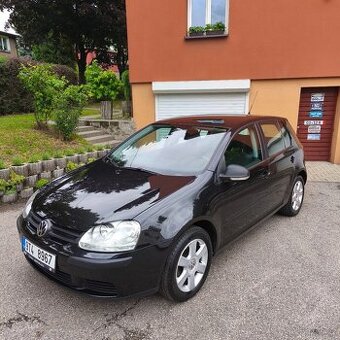 Volkswagen Golf V 1.4 16V 59kw, poctivých 149tkm, bez koroze