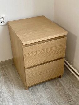 Noční stolek Ikea Malm