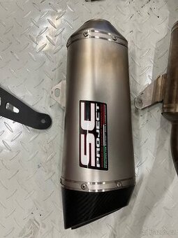 Laděný výfuk SC project (Aprilia Tuono 660 a RS 660)