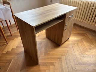 Pracovní stůl - 1