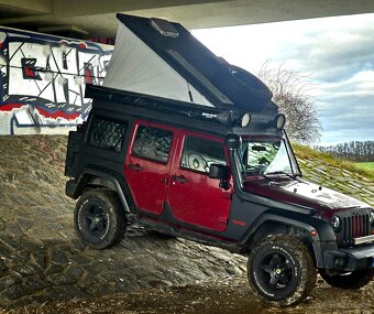 Expediční Jeep Wrangler