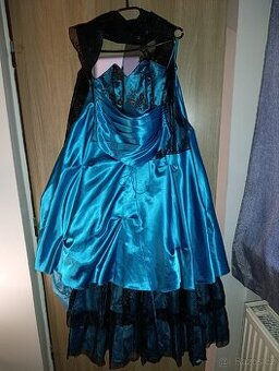 Plesové/maturitní šaty