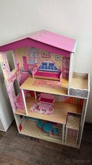 Domeček pro Barbie