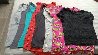 Set tílek a triček ve velikosti S