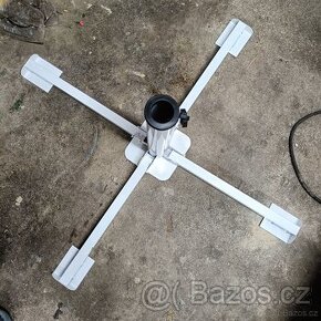 kovový skládací stojan Happy green