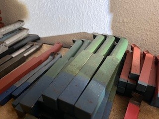 prodám soustružnické nože nové