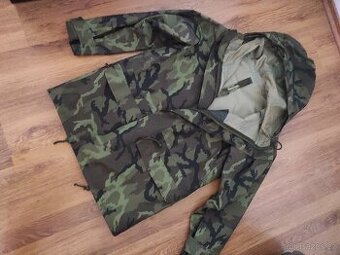 Vojenská Gore-Tex bunda