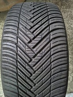 Zimní/Celoroční pneumatiky Hankook 225/40 R18