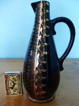 DŽBÁNEK S ÚZKÝM HRDLEM č.6