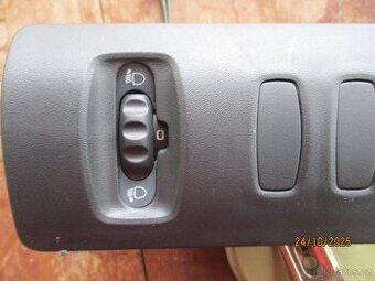 ovládání výšky světel Renault Clio III 2010