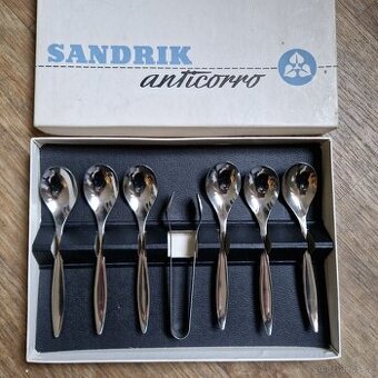 Souprava SANDRIK anticorro - NOVÁ Praha nebo Zásilkovna 1599