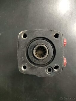 motor servořízení