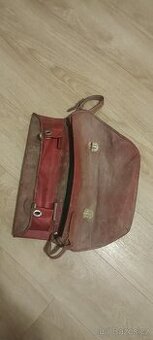 Brašna Jaweta, Pionýr, Pařez