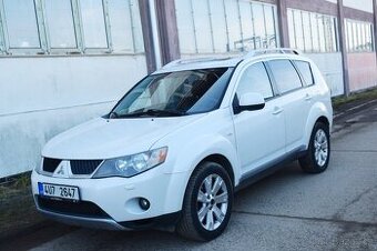Mitsubishi Outlander 2.0Di-D 4X4/ČR PŮVOD/VÝBAVA/