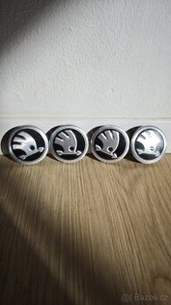 středové krytky kol škoda 56mn