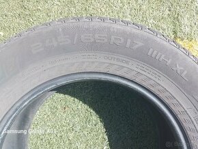 245/65-17 Nokian