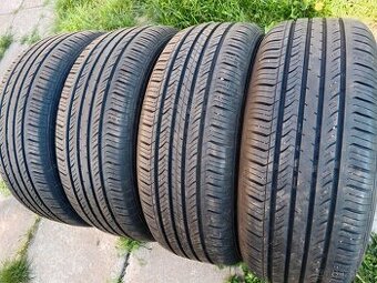 letní pneu 215/55/17 Maxxis