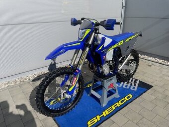 Sherco 450 SEF model 2025 demo najeto pouze 4mth
