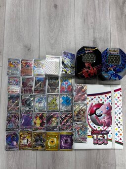 Super set Pokémon karet + boxy