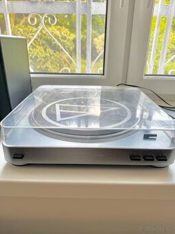 Gramofon Audio-Technica AT-LP60X