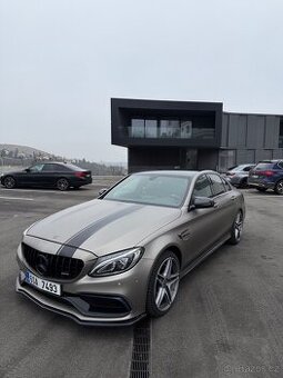 Mercedes C63 W205