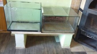 Daruji akvarium a terarium s pozadim.krycimi skly