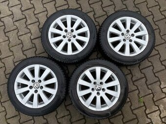 VW - originál alu kola 16" - zimní pneu 6mm