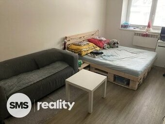 Pronájem zrekonstruovaného bytu 1kk na ulici Hany Kvapilové 