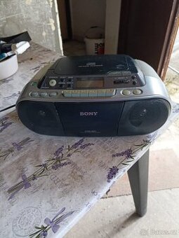 Přenosné AM/FM rádio