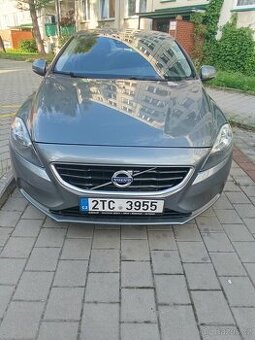Prodám Volvo V40 nafta - 1