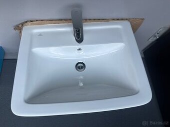 Umyvadlo Ideal Standard s baterii