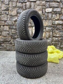 Prodám zimní pneu Hankook 205/55 R16 (RS3) – pěkný stav