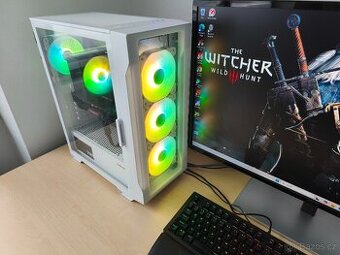 Herní 8-jádro Ryzen 7 3700X/32GB DDR4/RX 5700XT/SSD 1TB/W11/