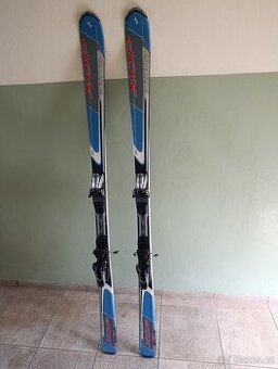 Lyže Blizzard, hůlky Birky