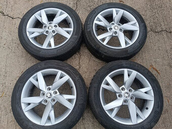Škoda Octavia IV - alu 6,5x17 et46 + letní 205/55/17