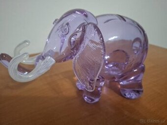 Hutní sklo pokladnička slon