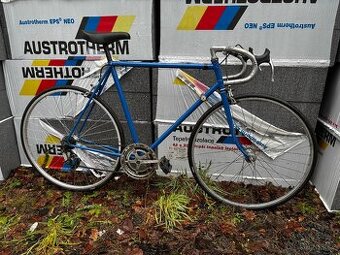 Silniční kolo favorit / eska