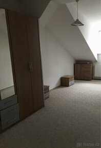 Prodám kompletní vybavení ložnice i s postelí