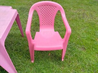 Dětský zahradní nabytek