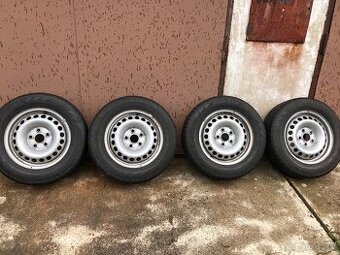 Sada kol VW Transportér T5 5x120 215/65/16C
