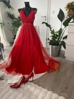 Maturitni dlouhe saty tanecni cervene tylove 38
