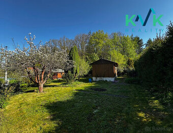 Prodej pozemku o celkové výměře 392 m², vhodného např. pro u