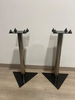 STOJANY PRO REGÁLOVÉ REPROSOUSTAVY