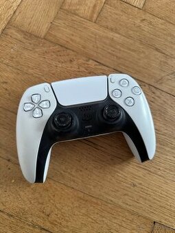 PS 5 s mechanikou + 6 her