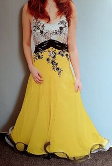 PRODÁM SOUTĚŽNÍ TANEČNÍ ŠATY STANDARD