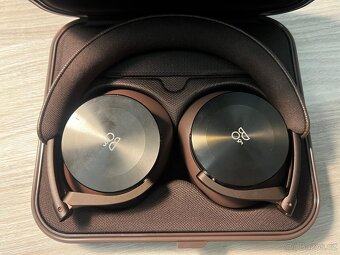 Bang & Olufsen Beoplay H95 Chestnut