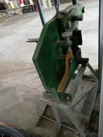 ruční profilové nůžky