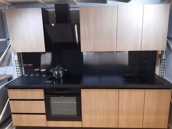 Kuchyňská linka 2,0 m dub světlý